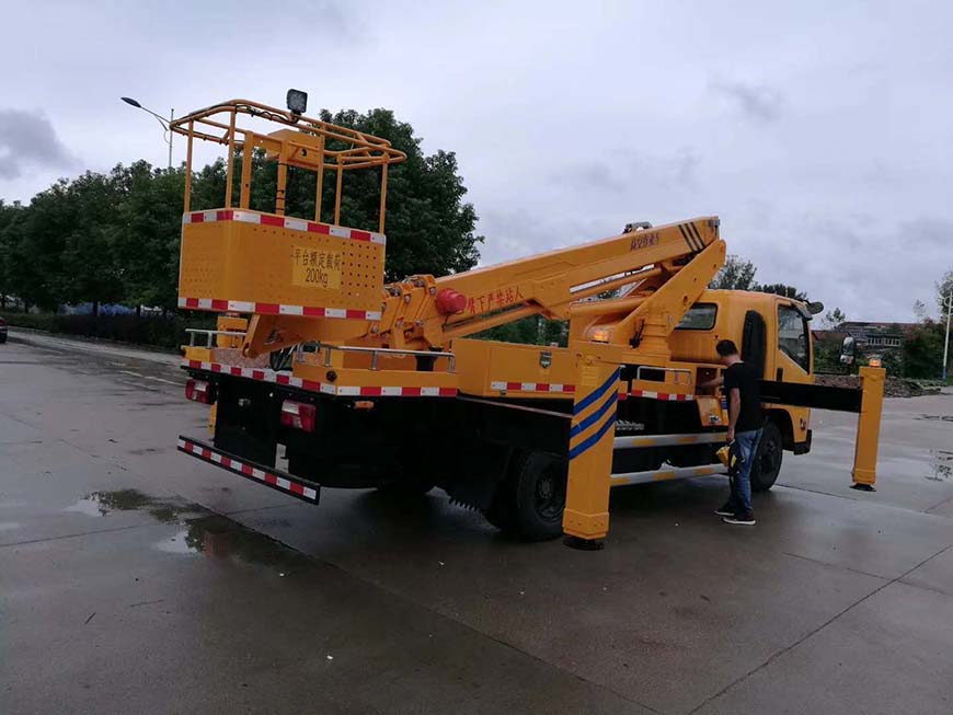 江鈴20米高空作業(yè)車(chē)