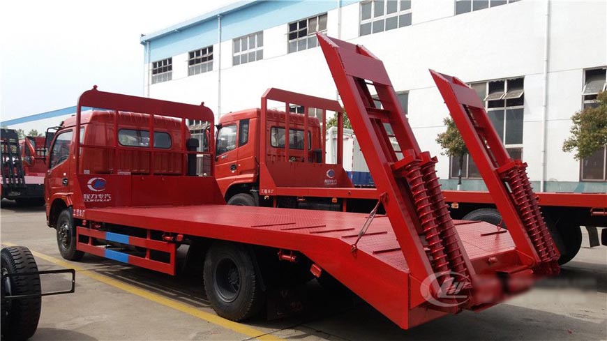 東風(fēng)福瑞卡藍牌平板車運輸車